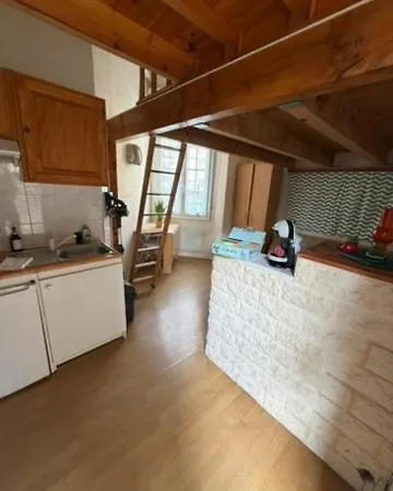 Climatise Avec Mezzanine A 300 M De La Lägenhet Antibes