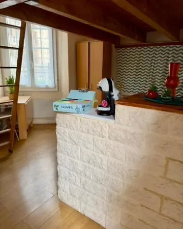 Appartement Climatisé Avec Mezzanine à 300 M De La Antibes